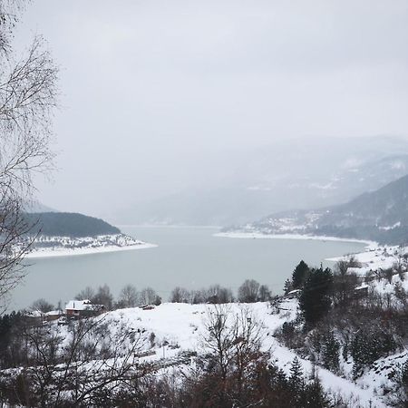 Vila Nemir Zavojsko Jezero ปิโรต์ ภายนอก รูปภาพ
