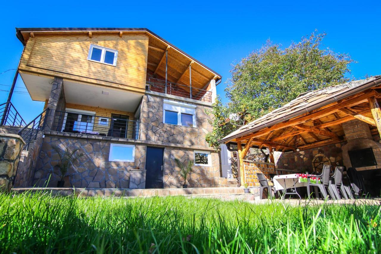 Vila Nemir Zavojsko Jezero ปิโรต์ ภายนอก รูปภาพ