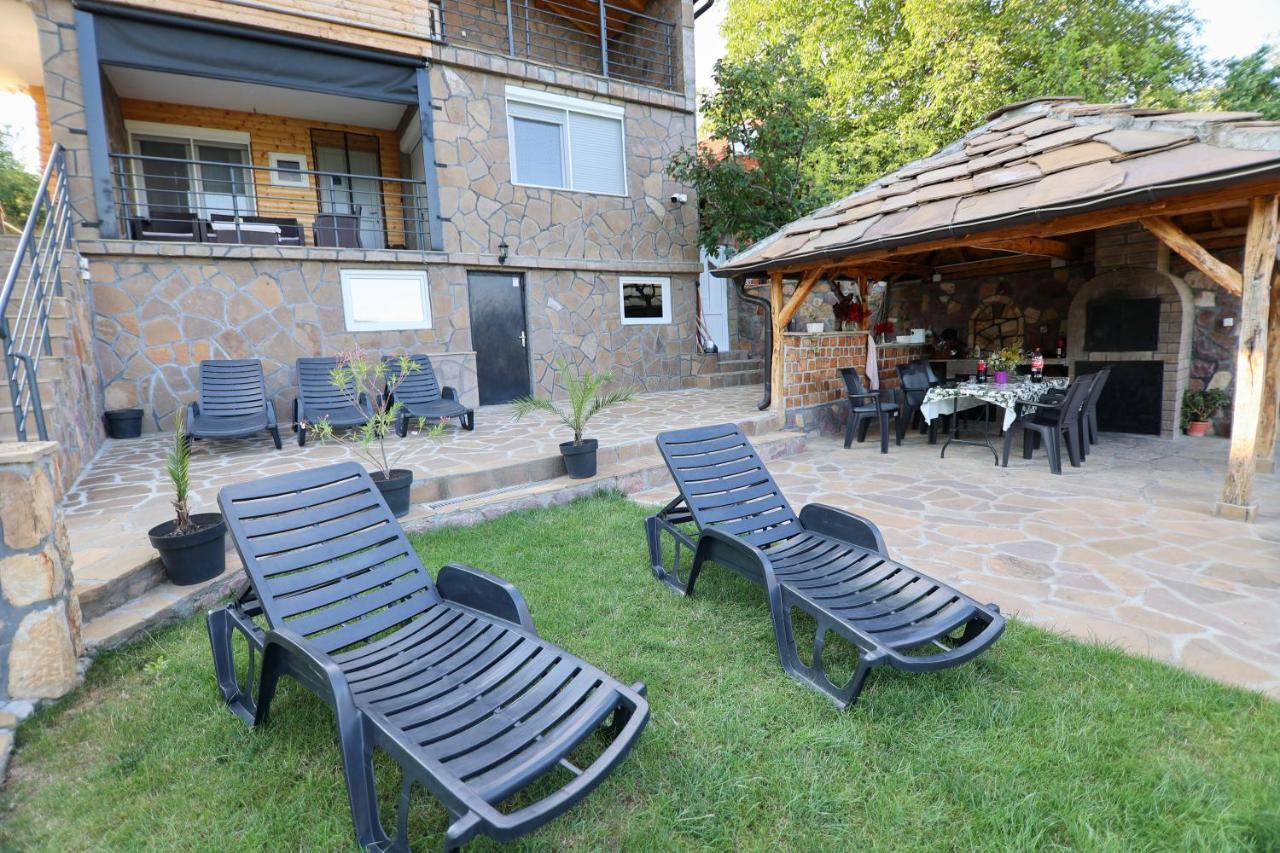 Vila Nemir Zavojsko Jezero ปิโรต์ ภายนอก รูปภาพ
