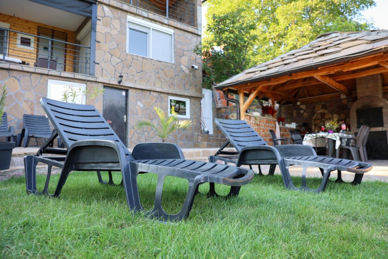Vila Nemir Zavojsko Jezero ปิโรต์ ภายนอก รูปภาพ